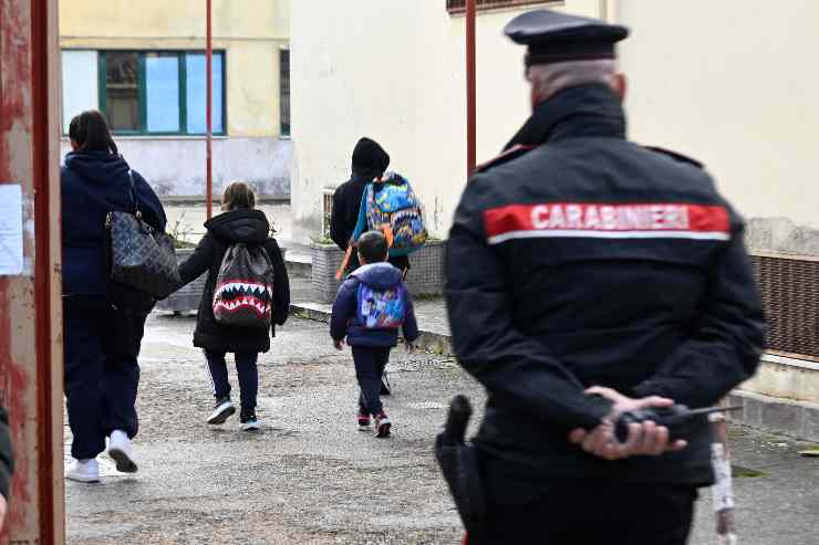 carabinieri bambini