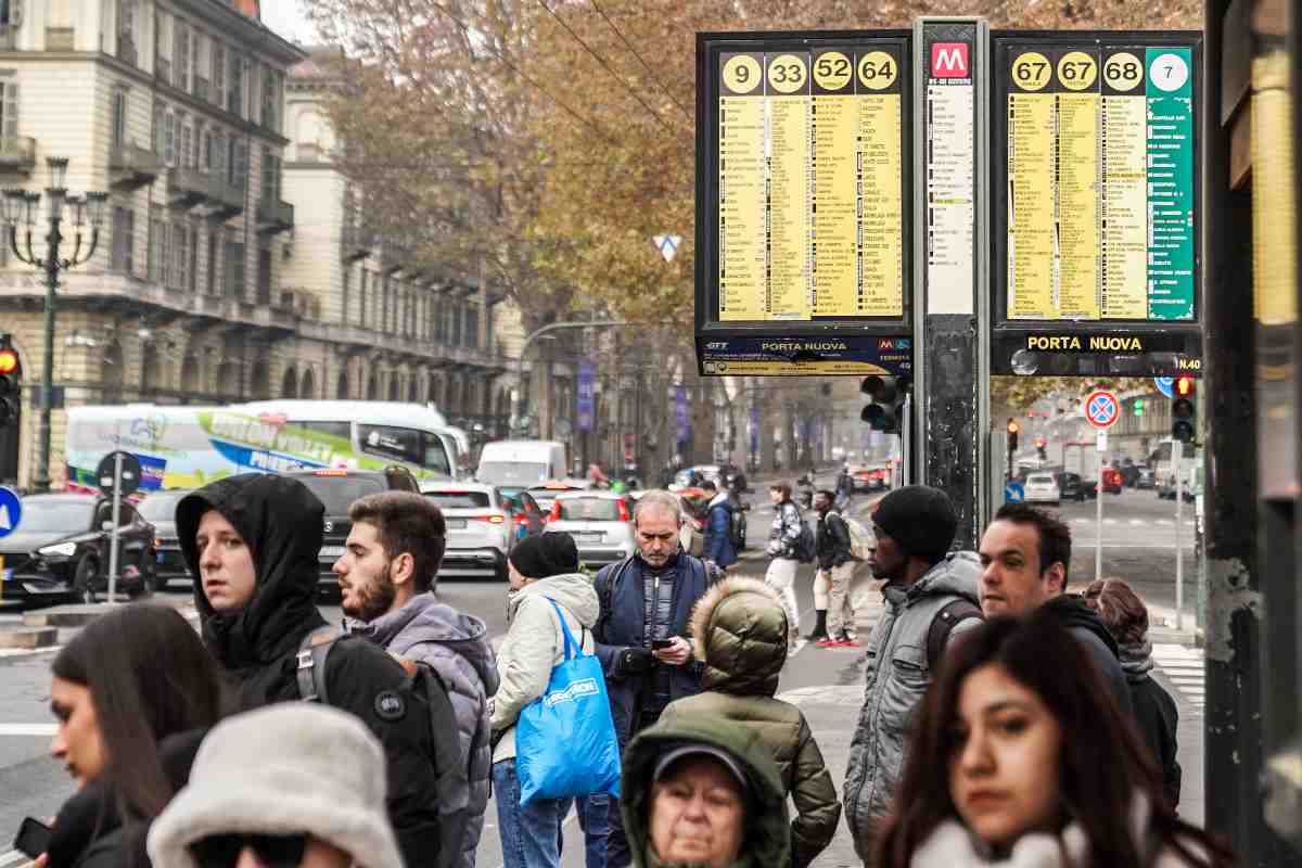 Sciopero 10 gennaio 2025, a rischio treni e trasporto pubblico: tutti i settori coinvolti e gli orari città per città