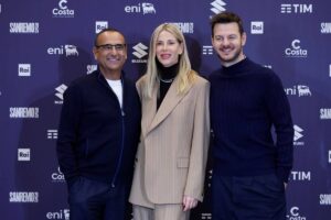 Carlo Conti, Alessia Marcuzzi e Alessandro Cattelan al photocall dopo la conferenza stampa della finale di Sanremo