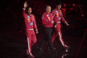 Hamilton e Leclerc alla presentazione della SF-25