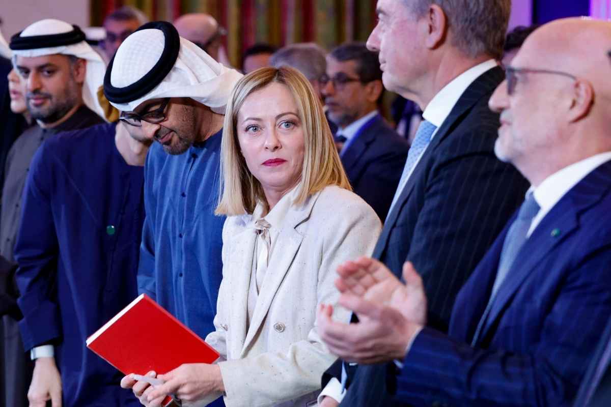 Gli Emirati Arabi pronti ad investire 40 miliardi: quali sono le aziende italiane coinvolte negli accordi