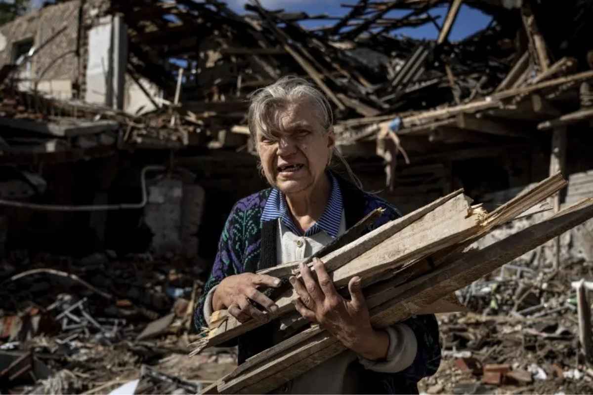 Russia Ucraina, è cominciato il quarto anno di guerra. Denber (Hrw): “Indagare su prigionieri e territori occupati”