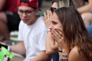 Tifosi disperati dopo il drammatico annuncio