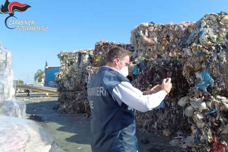 Traffico rifiuti Puglia