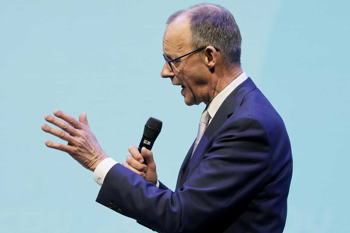 Chi è Friedrich Merz, il leader dell’Unione Cristiano Democratica cerca il trionfo alle elezioni in Germania