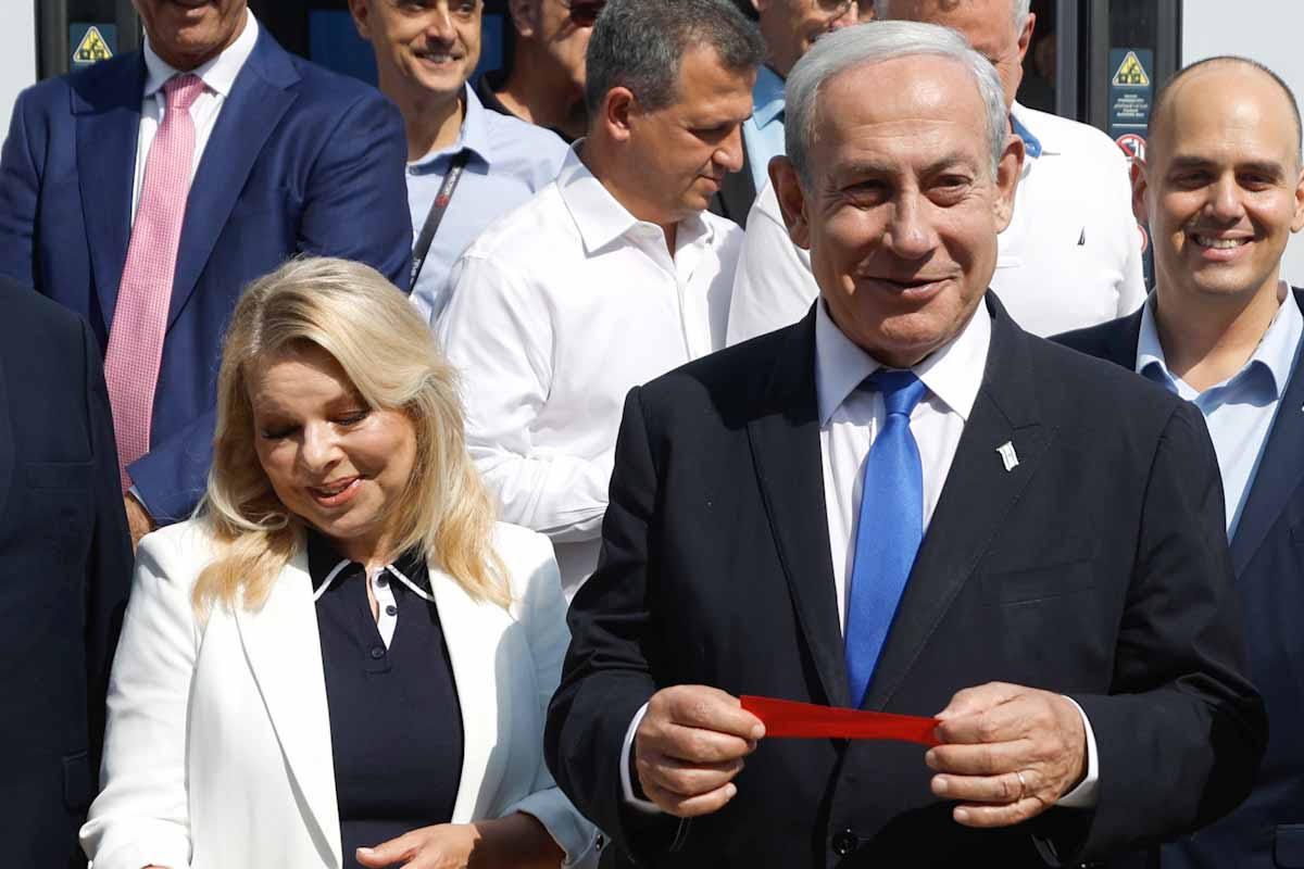 Sara Netanyahu assieme a suo marito Benjamin