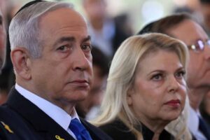 Il primo ministro d'Israele Benjamin Netanyahu con sua moglie Sara