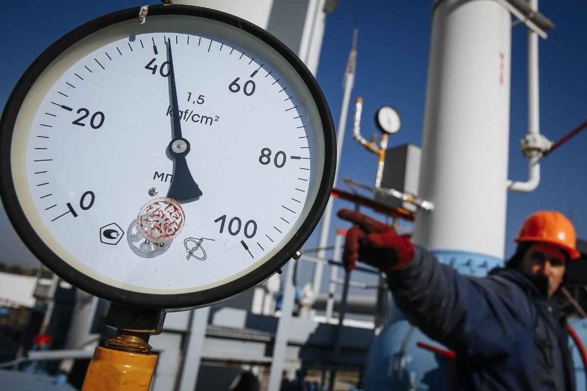 Bolletta del gas in aumento, rischio bolle speculative. L’esperto: “In Italia prezzi alti nonostante gli stoccaggi”