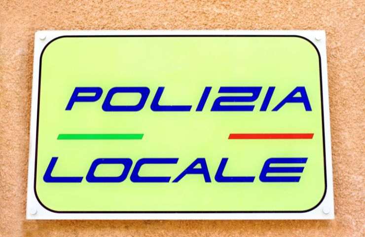 polizia locale cartello